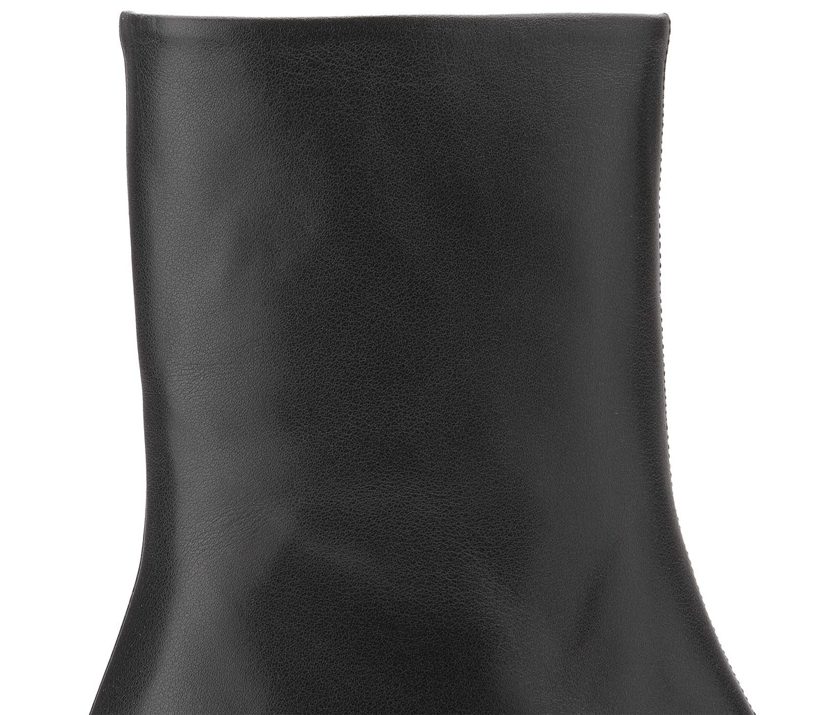 Stiefelette in Schwarz Leder mit Blockabsatz – Detail Absatz