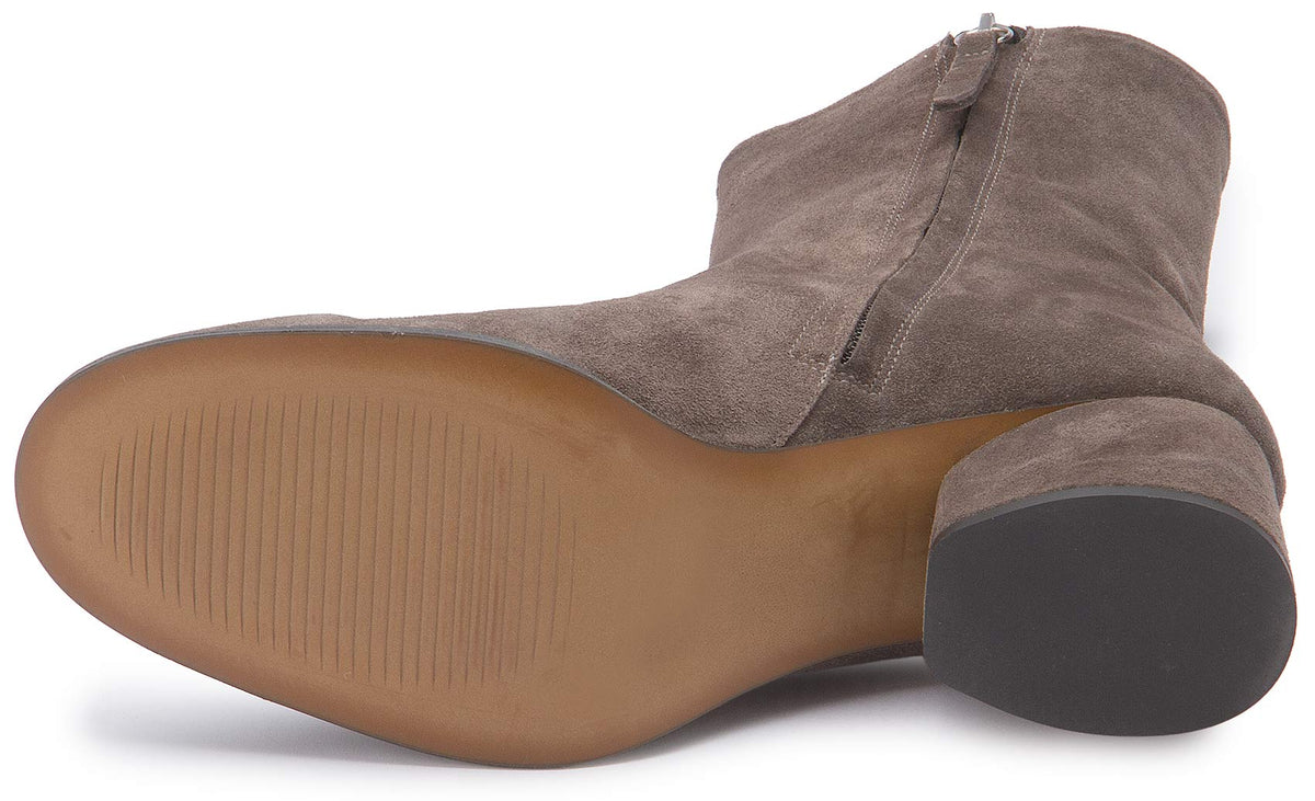 Stiefelette in Taupe Rauhleder mit Blockabsatz – Sohle