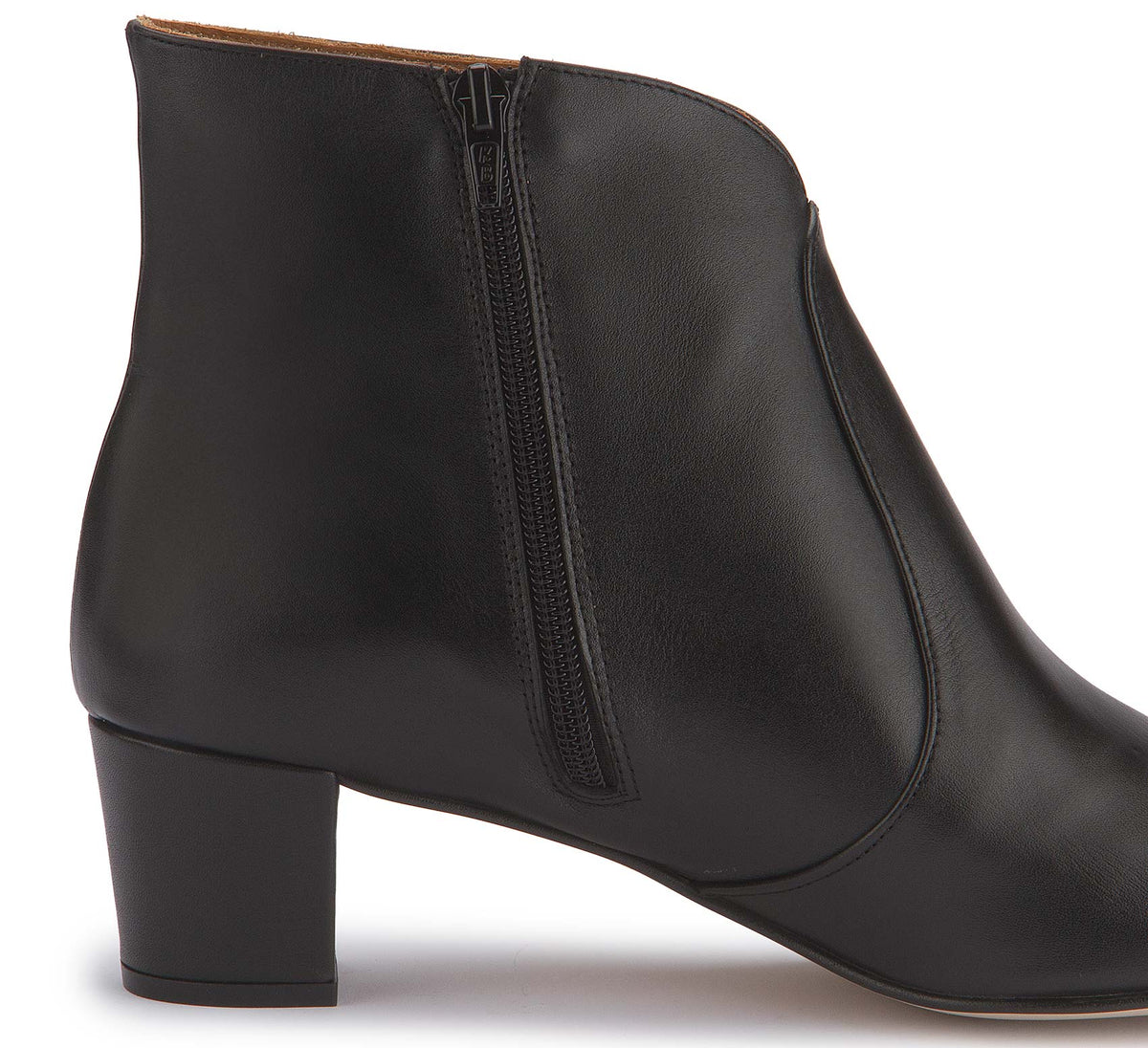 Stiefeletten in Schwarz Glattleder, Detailansicht, Artikel 2604-26