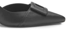 Spitze Schuhform mit rechteckiger Zierschnalle