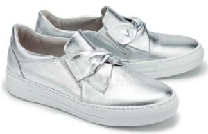 Silberne Slip-on Sneaker mit Schleifen-Detail fuer Damen