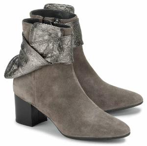 Stiefeletten mit Blockabsatz und Schleifenapplikation am Schaft in Uebergroessen Taupe Bronze