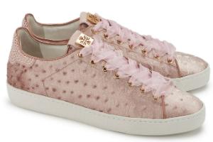 Rosé Högl Sneaker in Übergrößen mit Swarovski-Kristallen auf der Hinterkappe Rose Hoegl Sneaker in Uebergroessen mit Swarovski Kristalle auf der Hinterkappe