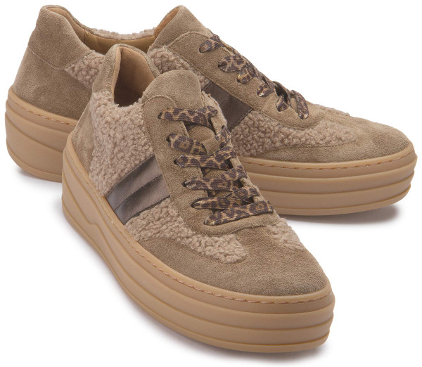 Sneaker in Übergrößen: 3167-25