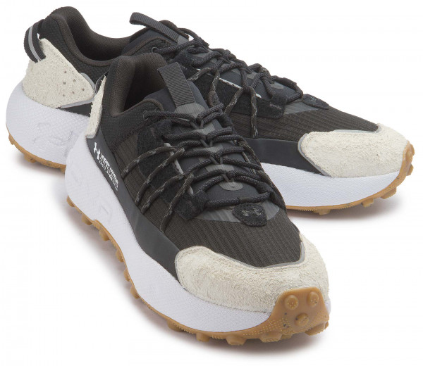 Under Armour sneaker in plus sizes: 8616-14