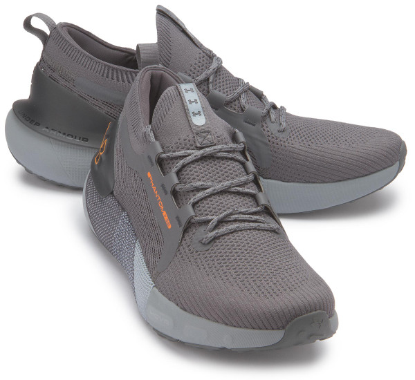 Under Armour sneaker in plus sizes: 8615-14