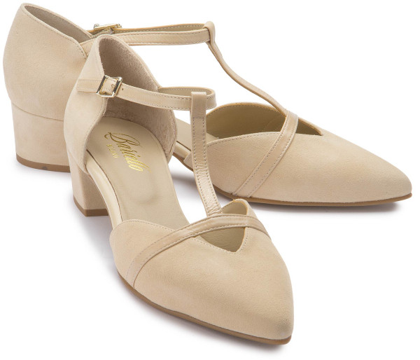 Pump in plus sizes: 2652-15