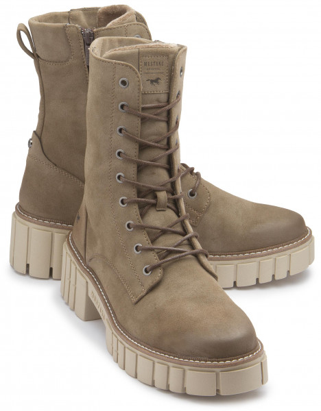Lace up boot in oversize: 5556-23