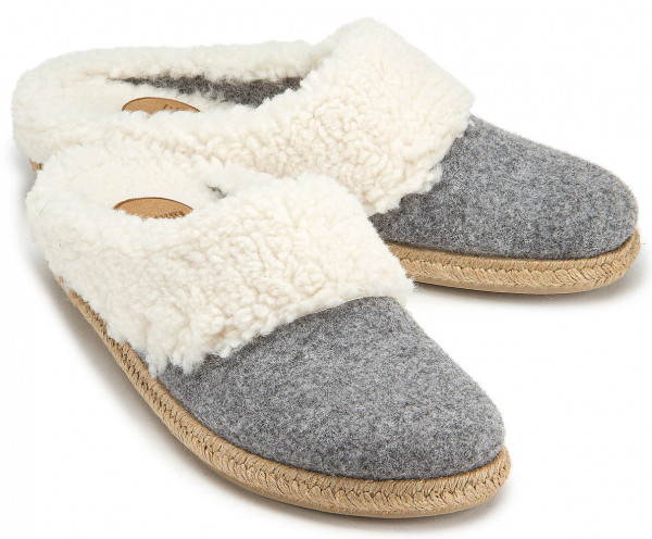 Oversized slipper: 3421-21