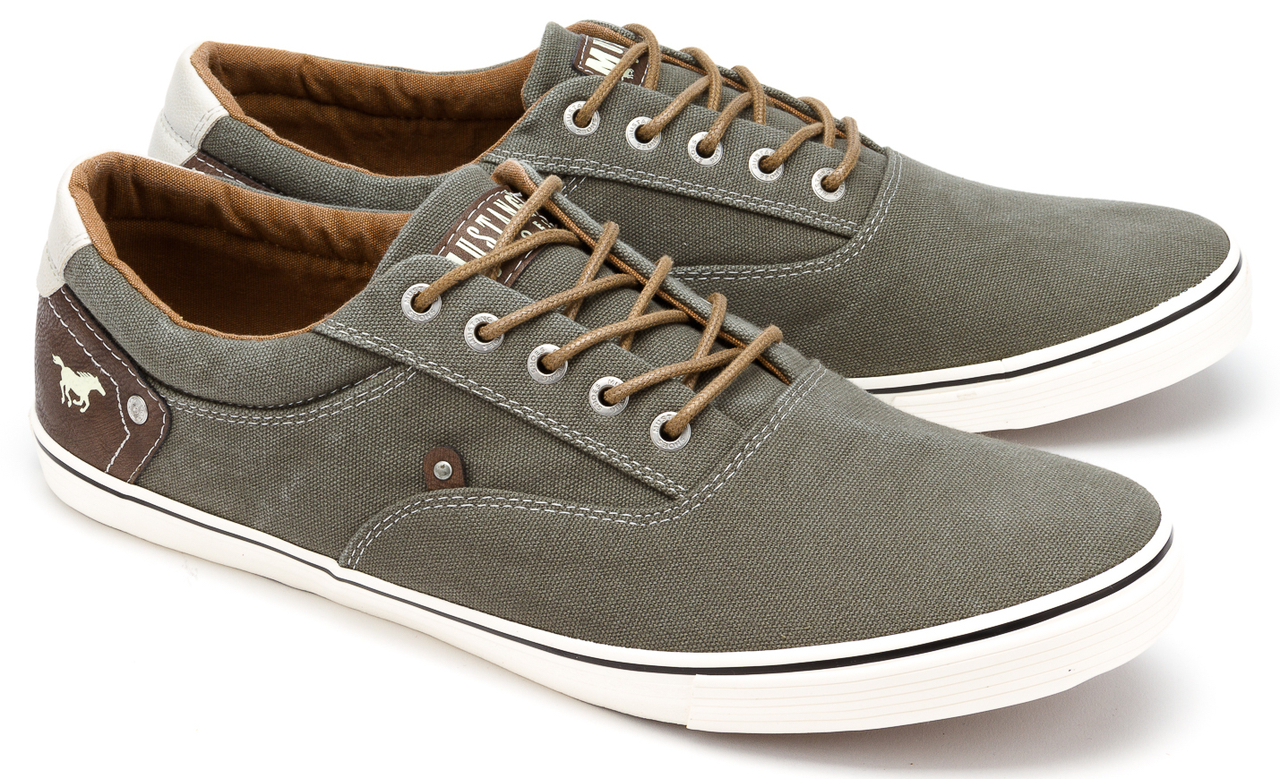 CC 25 Sneaker Gold Suede Sheepskin 352724