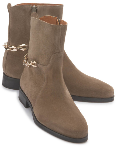 Stiefelette in Untergrößen: 2023-24