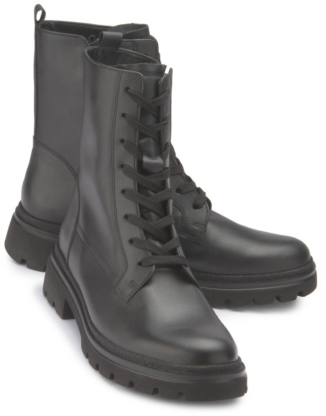 Lace-up boot in plus sizes: 3204-25