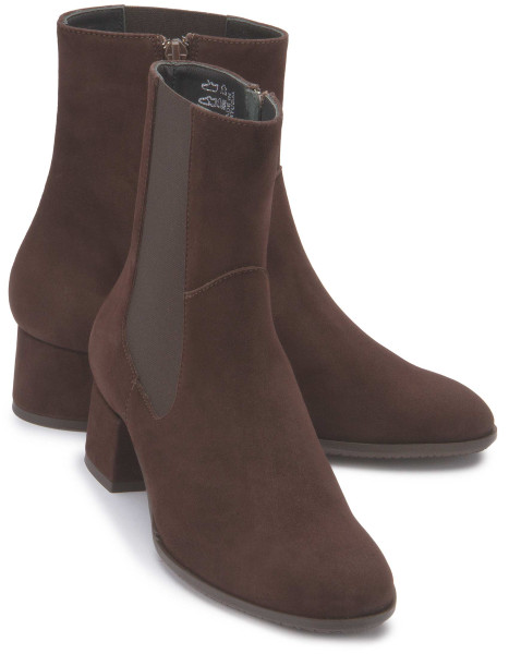 Chelsea boot in plus sizes: 3345-25