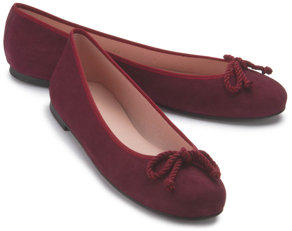 Pretty ballerina in plus sizes: 1009-25