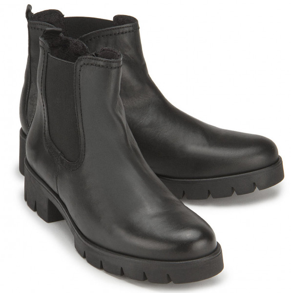 Chelsea boot in plus sizes: 3042-21