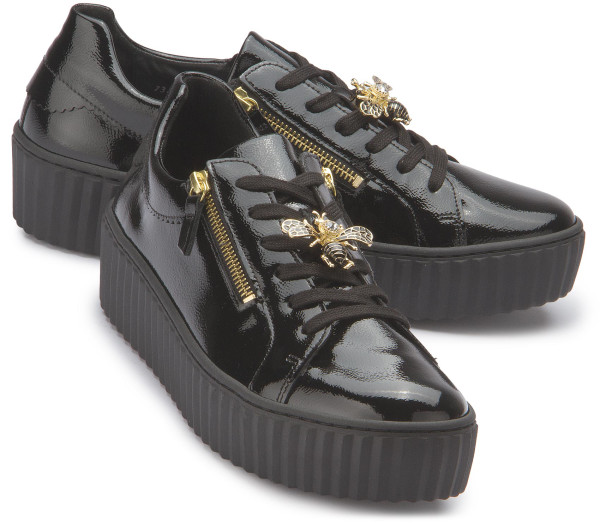 Oversized sneakers: 3222-25