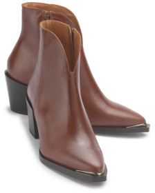 Oversized ankle boot: 2001-24 Oversized ankle boot: 2001-24