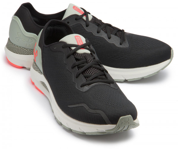 Under Armour Sneaker in Übergrößen: 8602-23