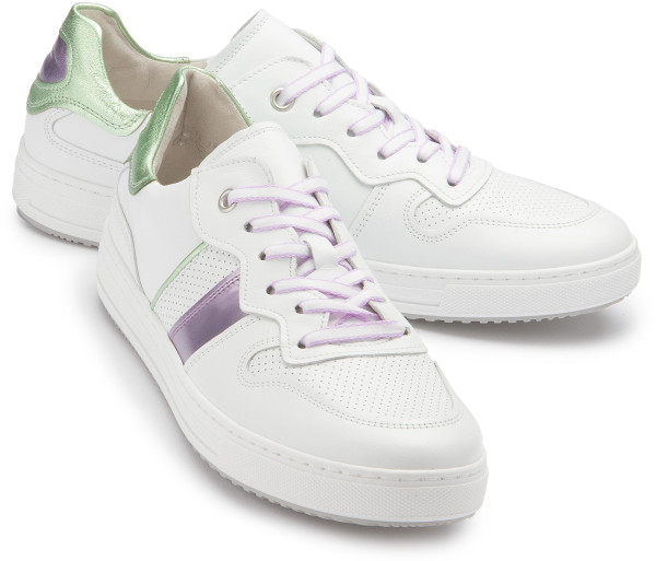 Oversized sneakers: 3082-14