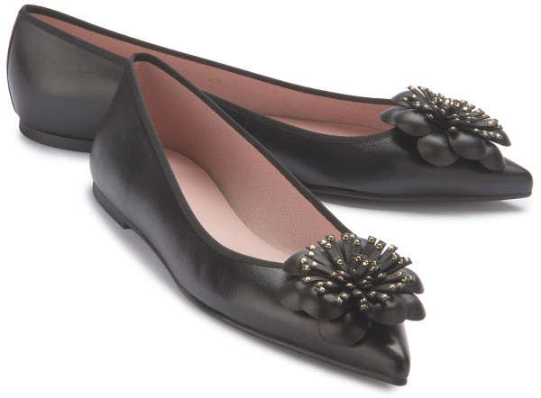 Pretty ballerina in plus sizes: 1021-25