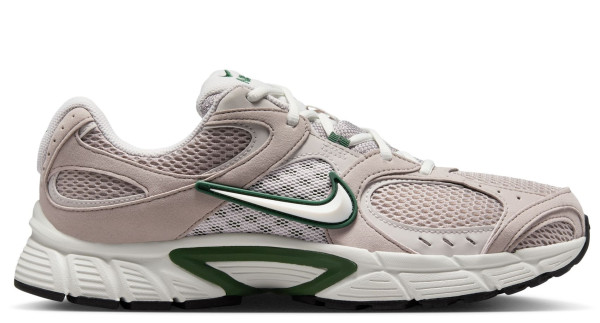 Nike V5 RNR in plus sizes: 9101-25